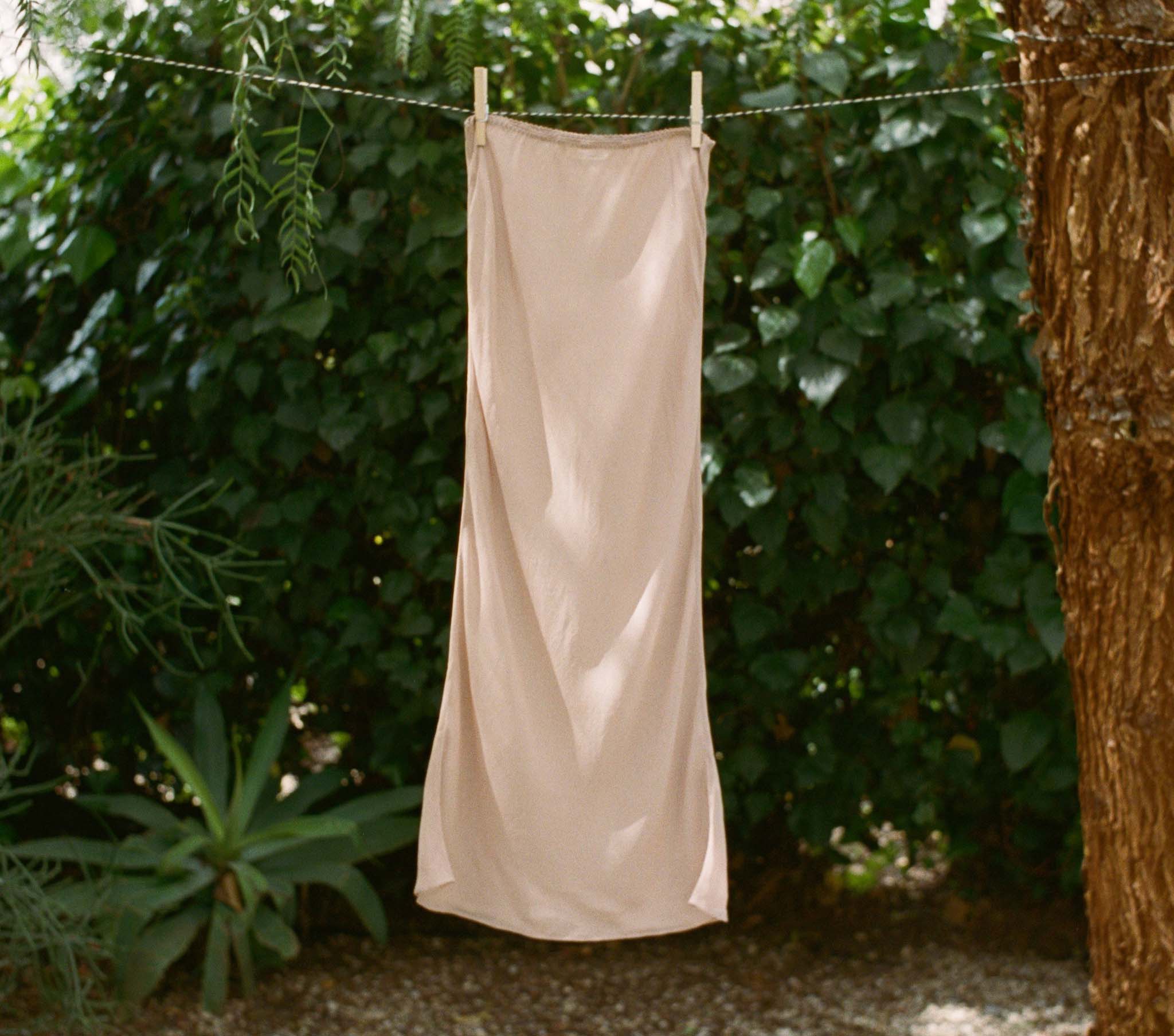 LONG SKIRT SLIP -- CONCH | CORE