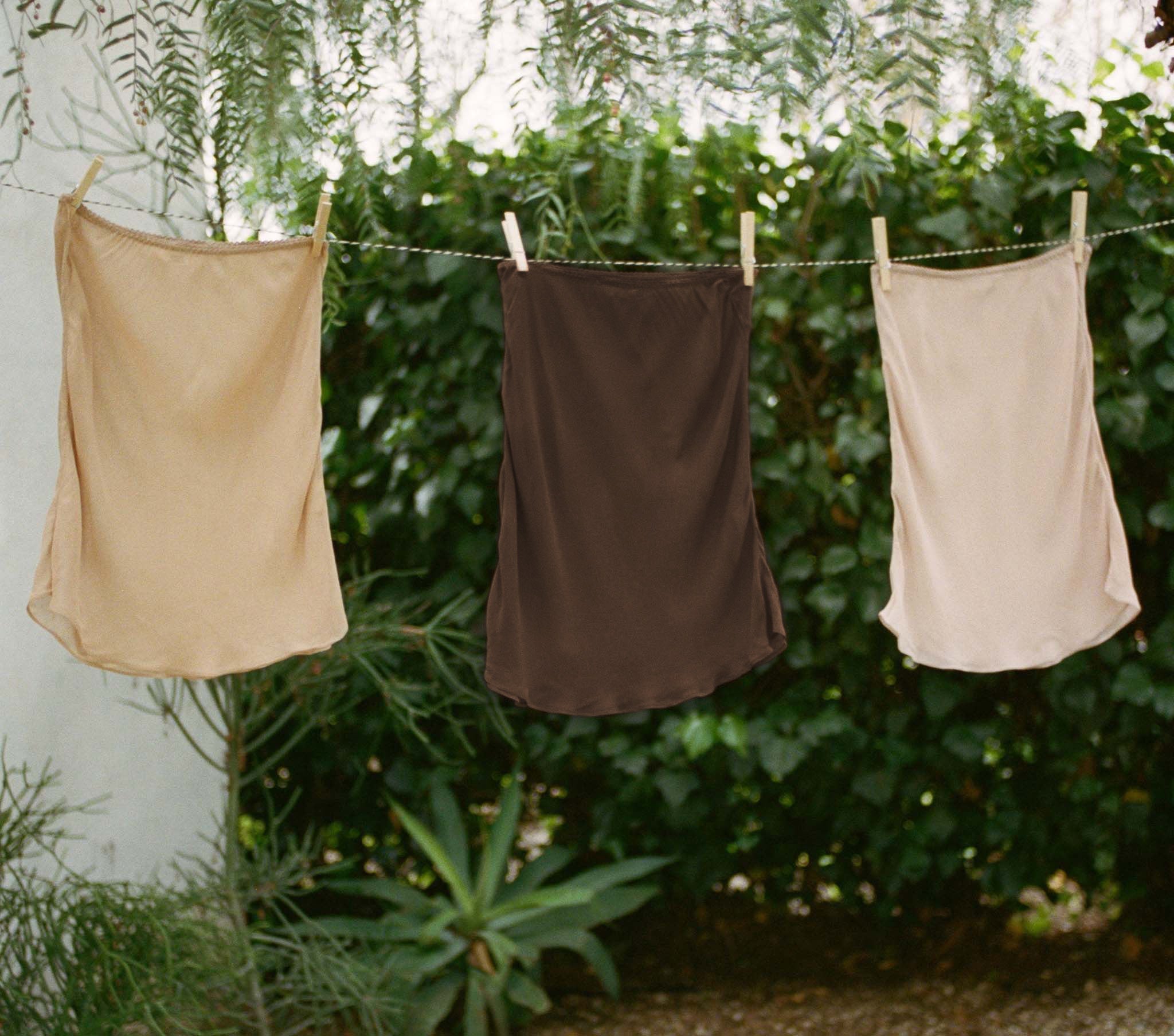 MINI SKIRT SLIP -- UMBER | CORE