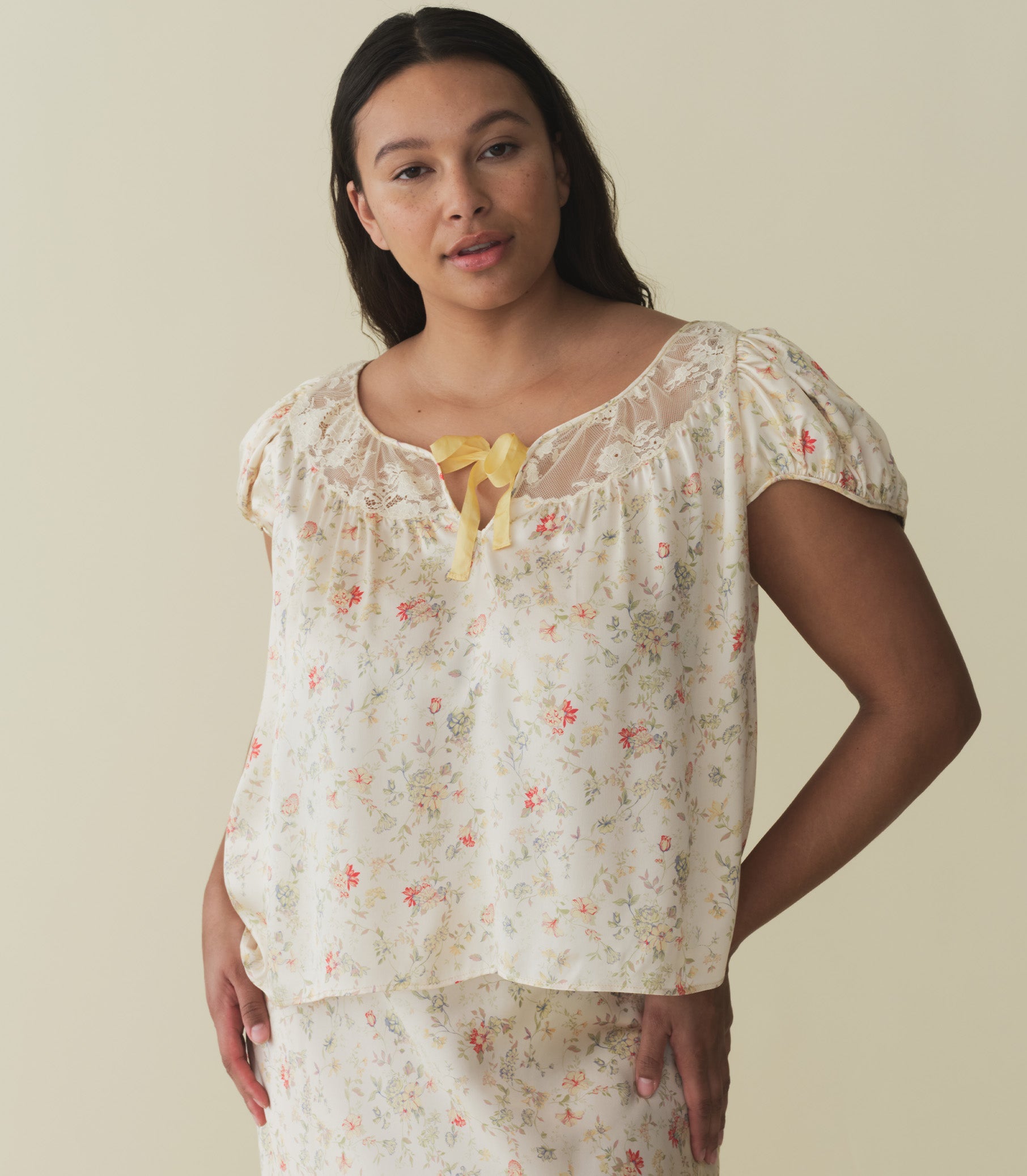 CAMRI TOP -- FLOWERING MEADOW | SPRING 24