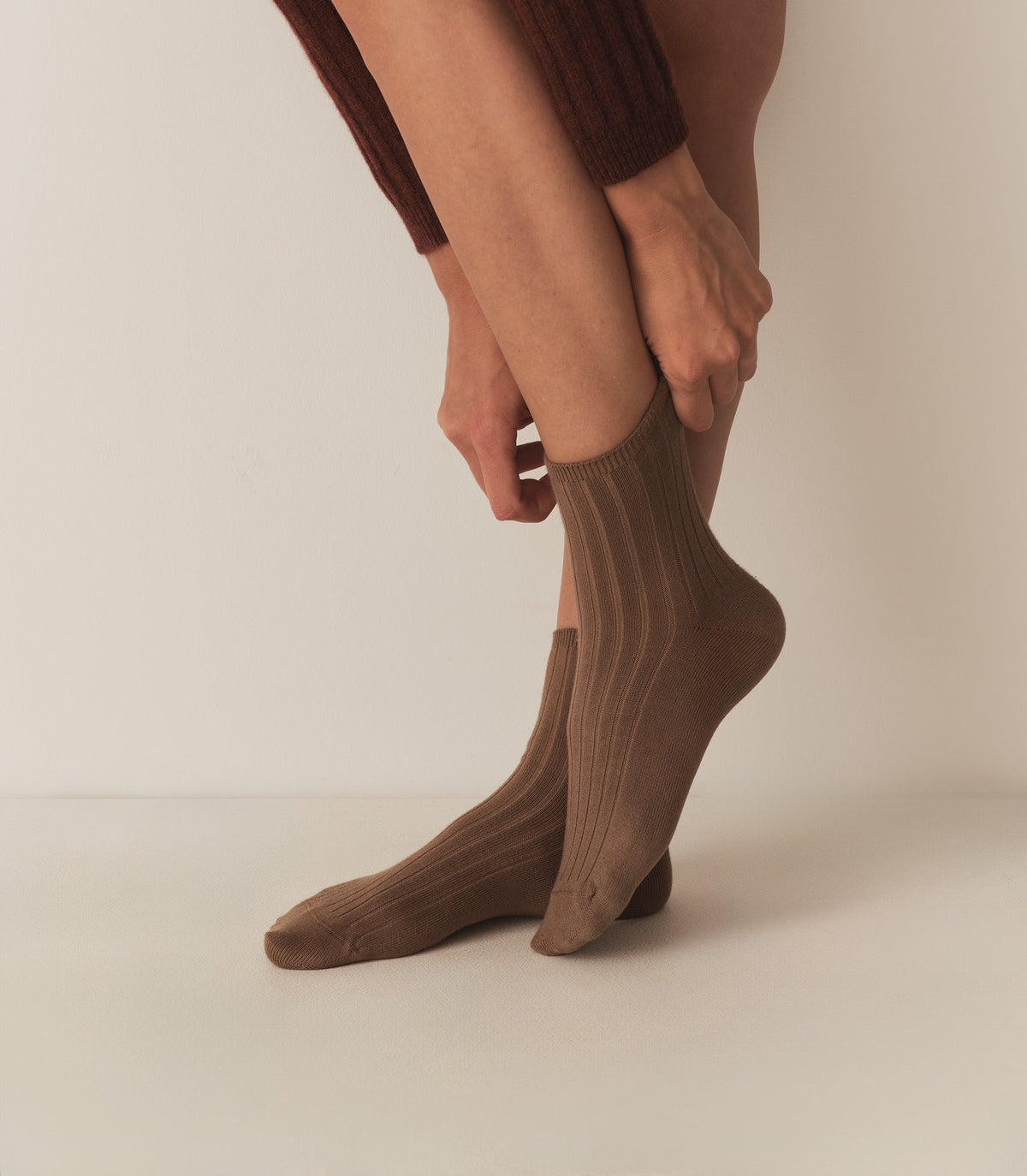 COLLEGIEN ANKLE SOCK -- BISCUIT | 3RD PARTY