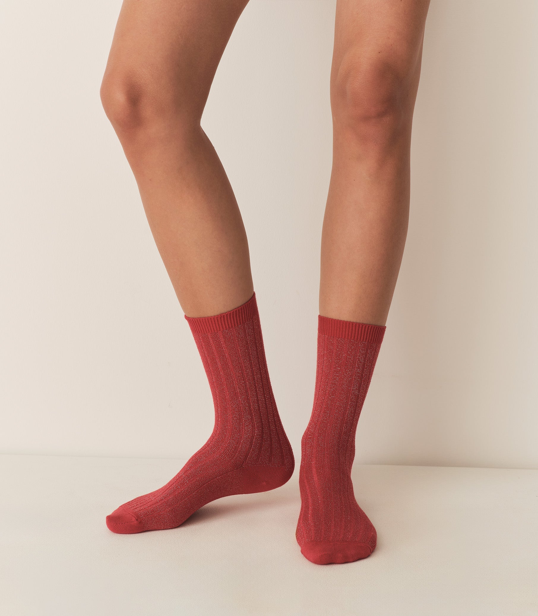 COLLEGIEN GLITTER CREW SOCK -- ROUGE CARMIN | 3RD PARTY