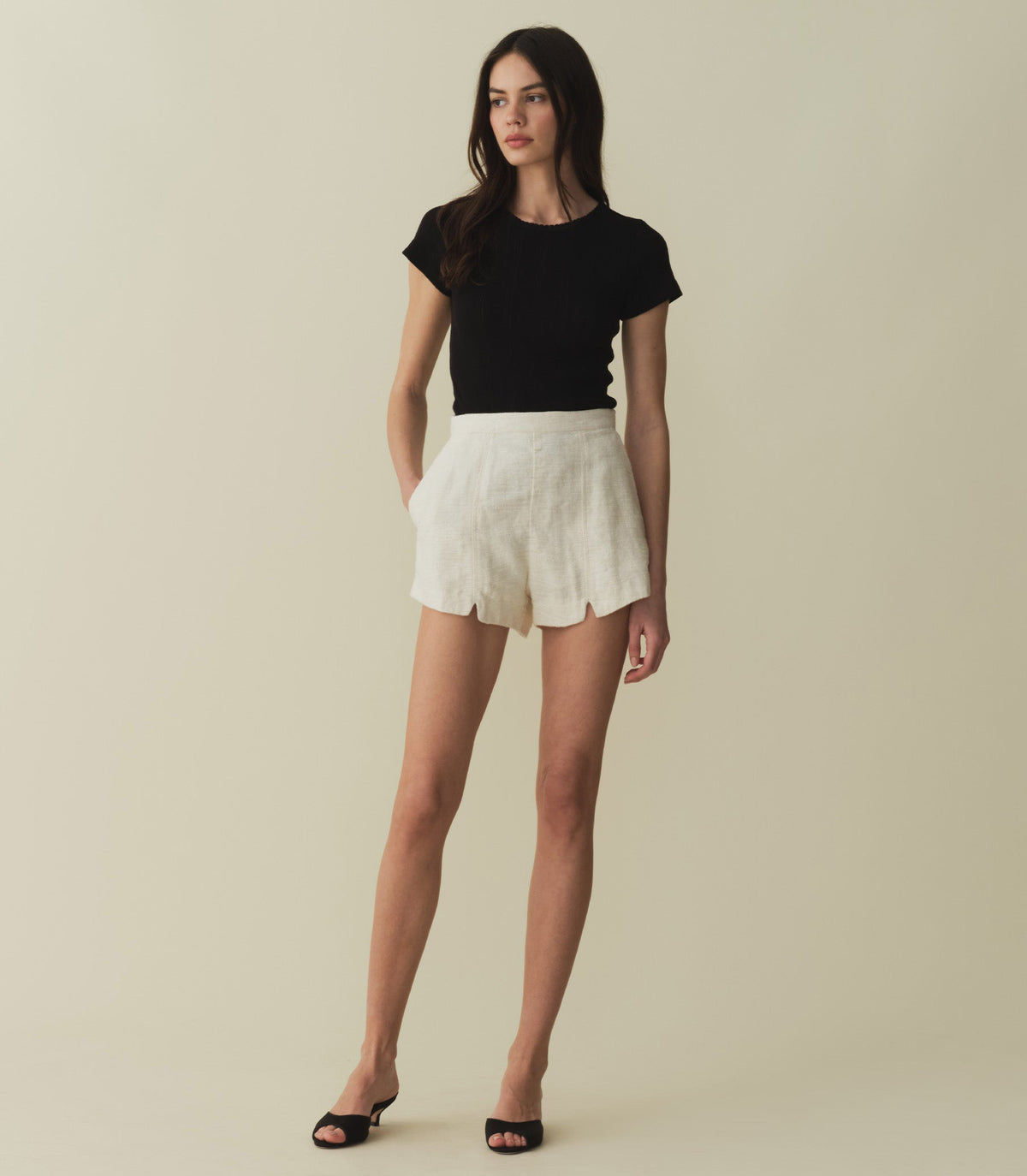 MAVEN SHORT -- SWEET ALMOND | SPRING 24