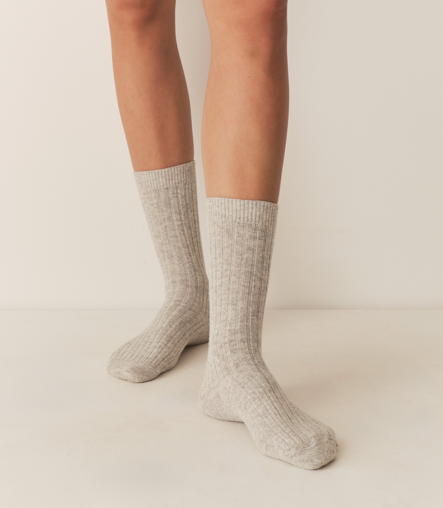 COLLEGIEN MERINO CASHMERE RIBBED CREW SOCKS -- GRIS CLAIR | 3RD PARTY