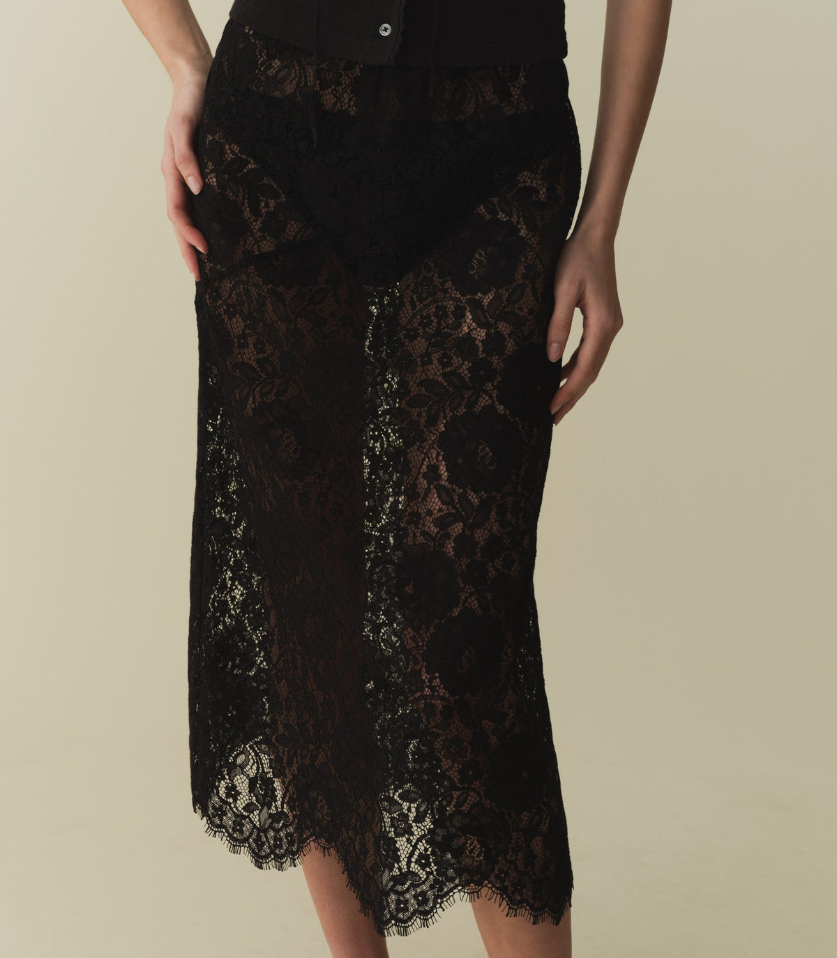 NANDI SKIRT -- BLACK | HOLIDAY 24